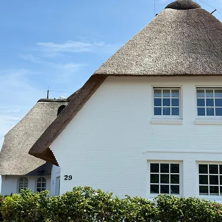 Апартаменты Ocean-view-ii-holiday-apartments-sylt *